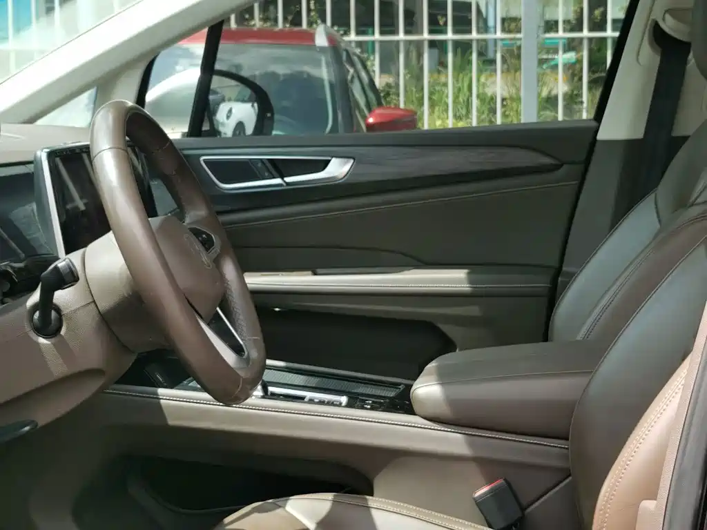 Volkswagen Viloran — миниатюра 5