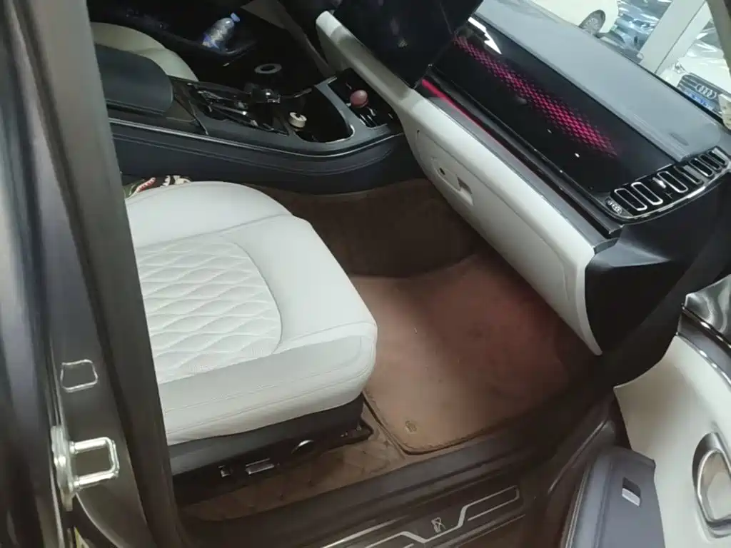 BYD Han — миниатюра 25