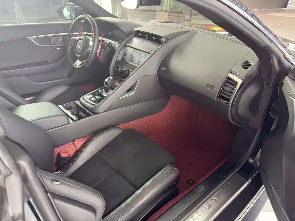 Jaguar F-TYPE — миниатюра 4