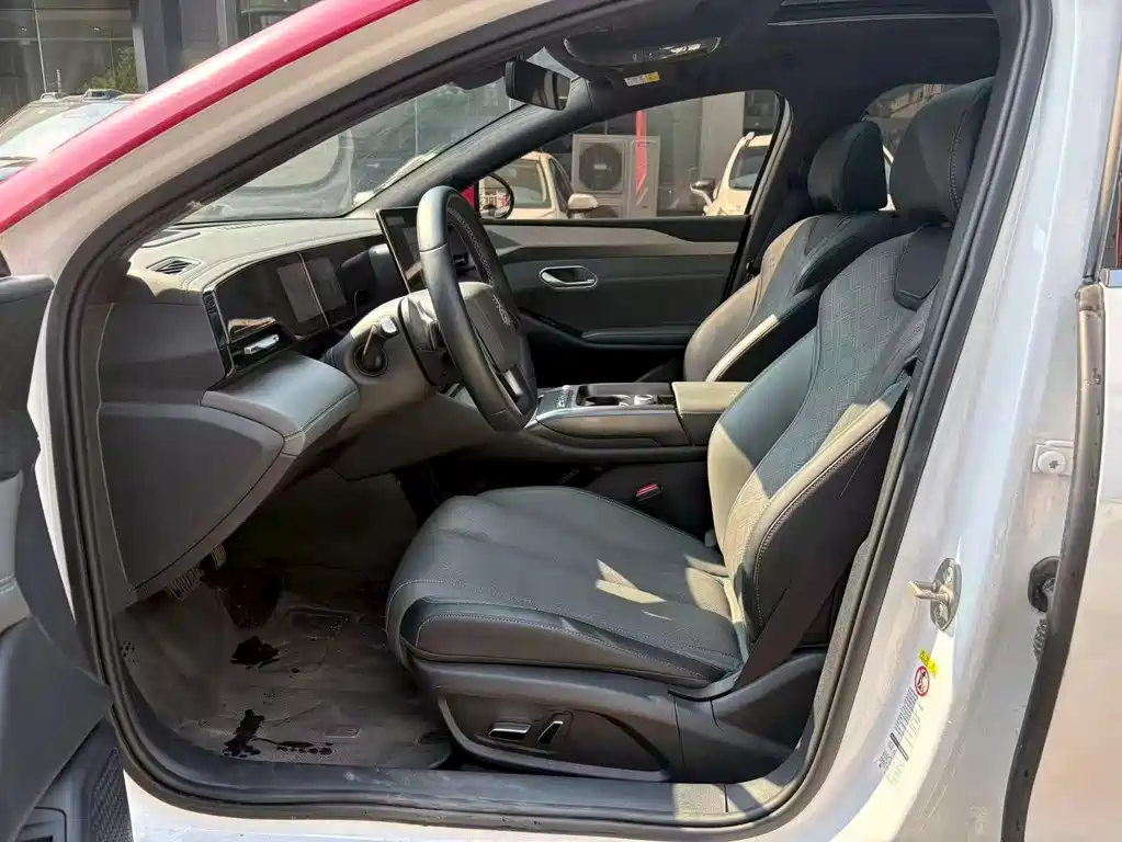 BYD Qin L — миниатюра 8
