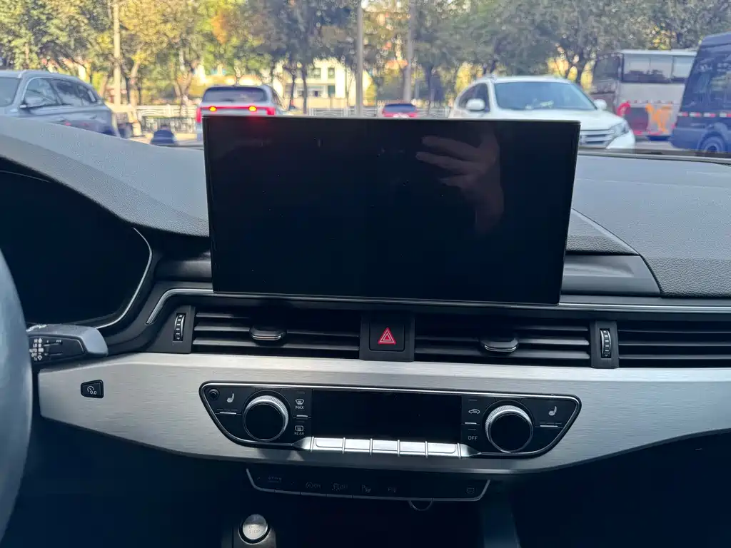 Audi A4L — миниатюра 8