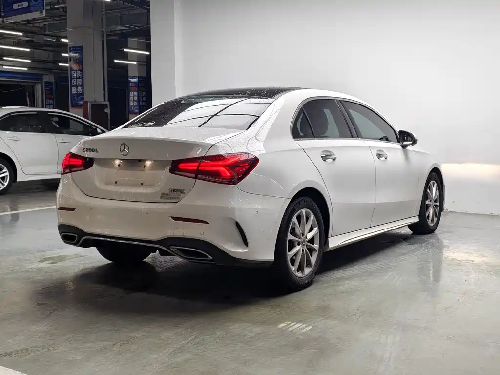 Mercedes-Benz A-Class — миниатюра 11