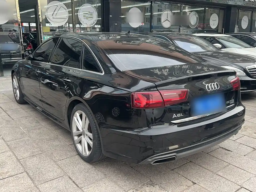 Audi A6L — миниатюра 12