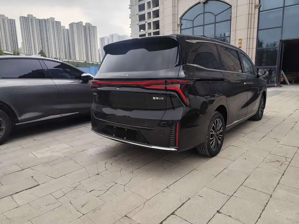 DONGFENG XINGHAI V9