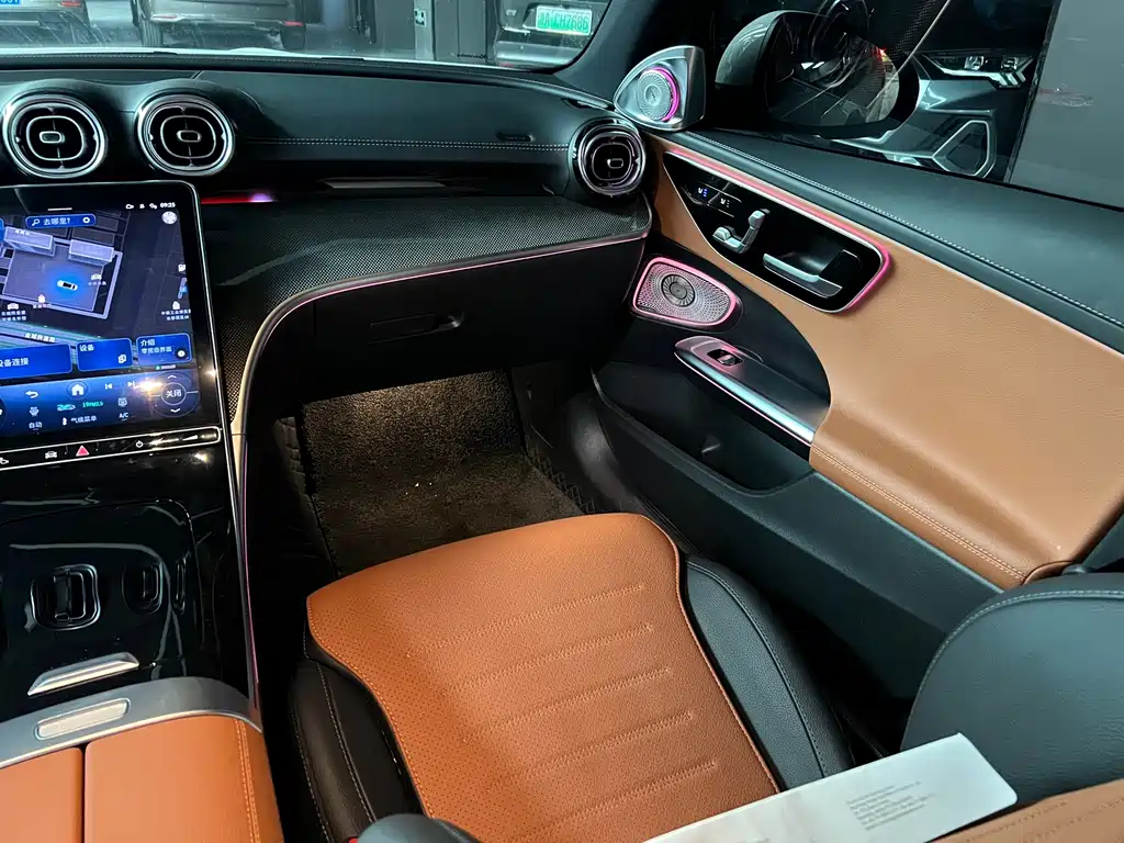 Mercedes-Benz C-Class — миниатюра 10