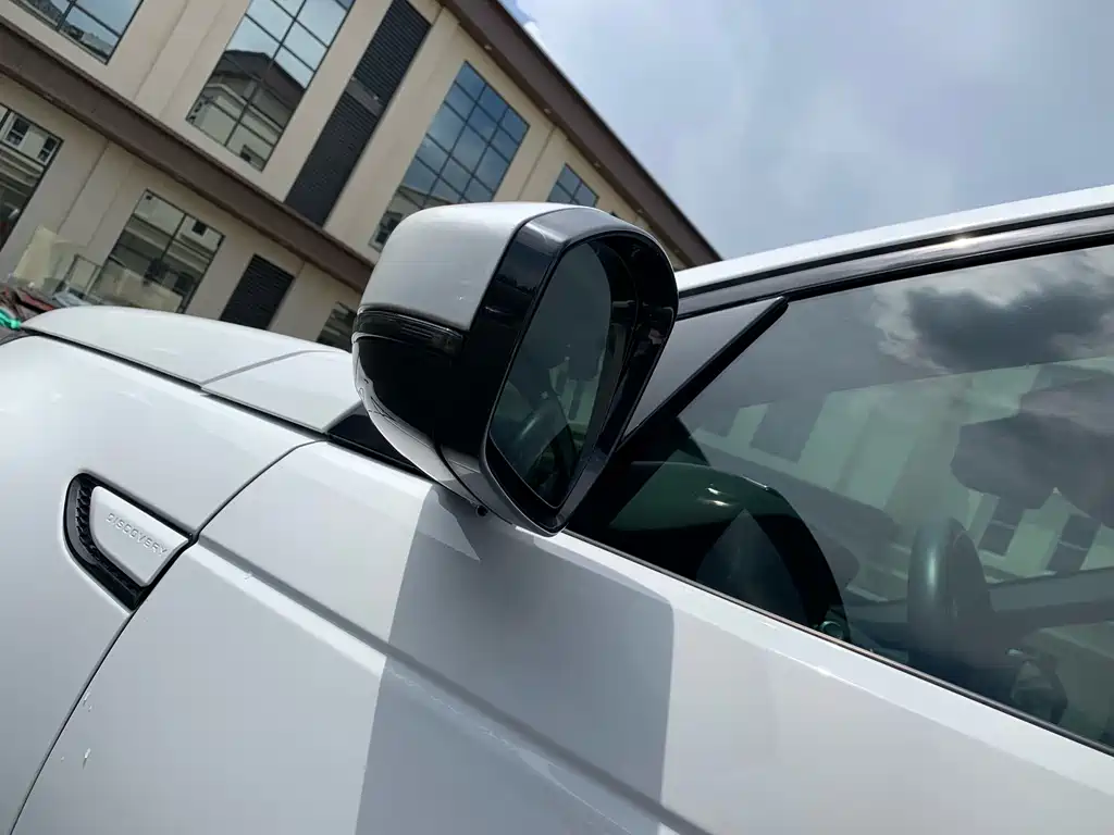 Land Rover Discovery Sport 2022 249PS R-Dynamic S 5 мест