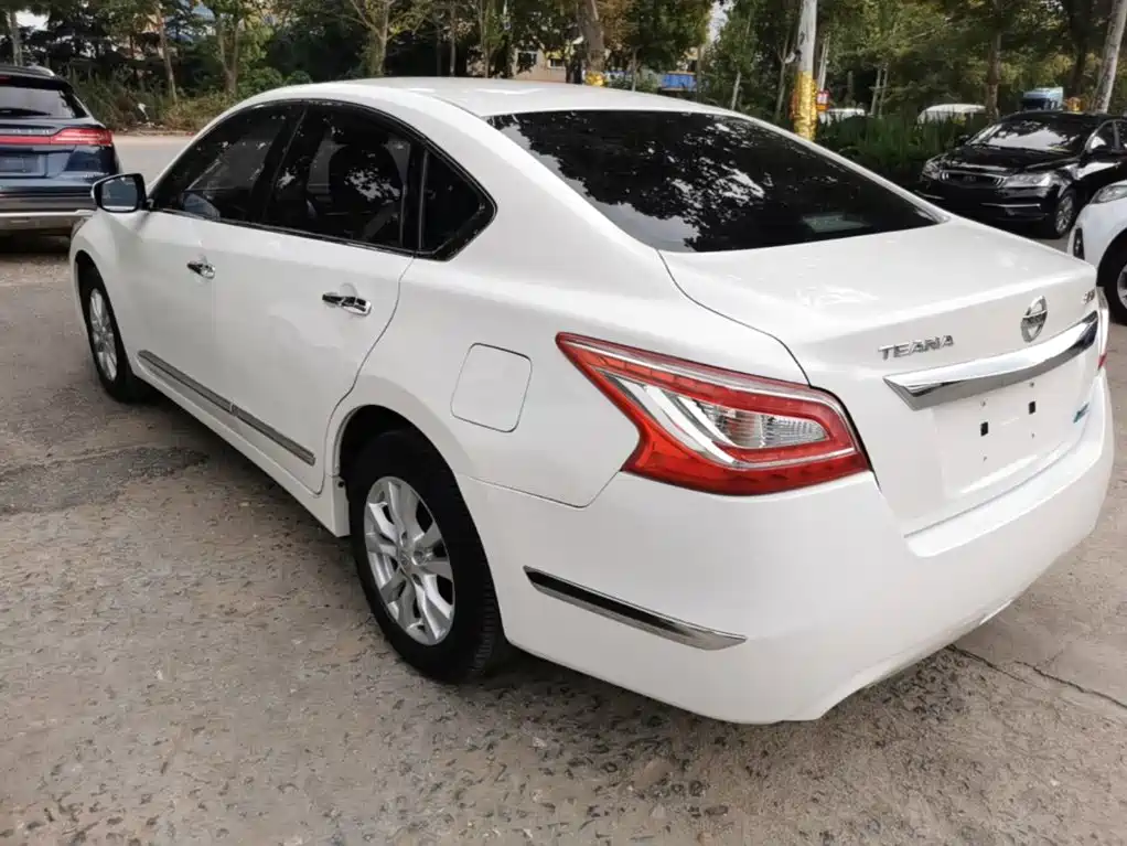 Nissan Teana — миниатюра 5