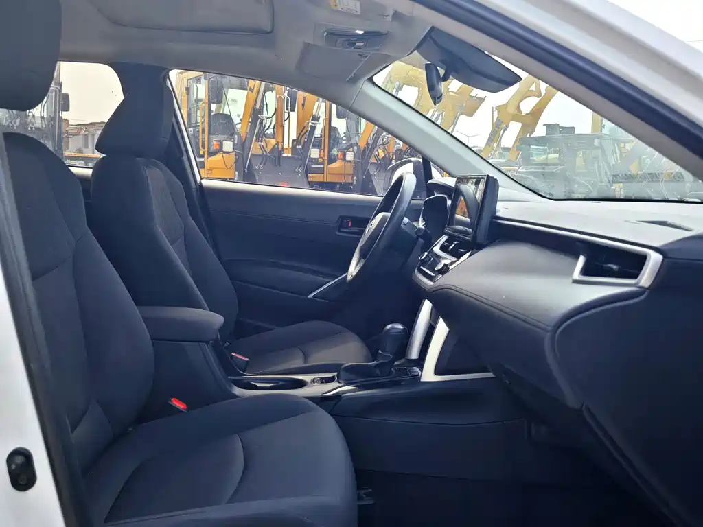 Toyota Corolla Cross — миниатюра 5