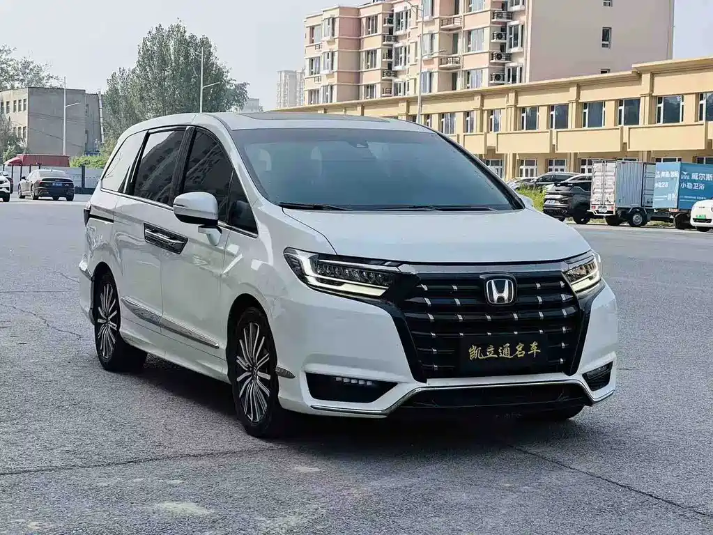 Honda Elysion — миниатюра 2