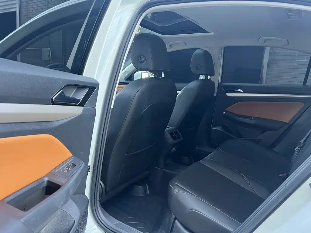 Volkswagen Bora — миниатюра 5