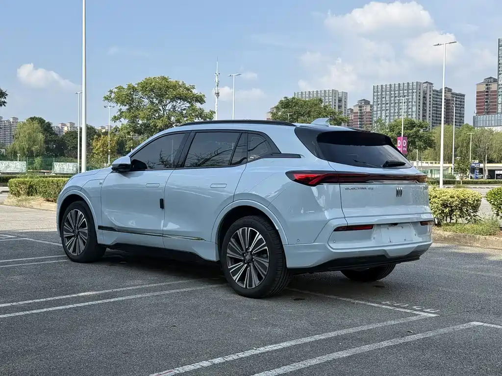 Buick E5 — миниатюра 13