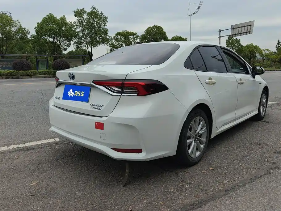 Toyota Corolla — миниатюра 3