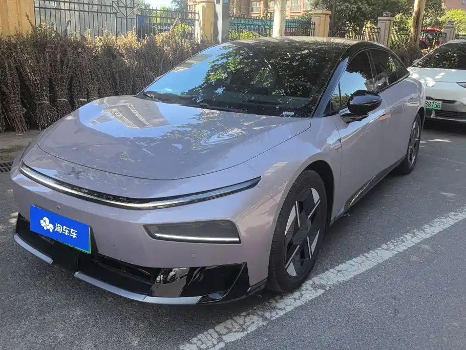 Xpeng P7