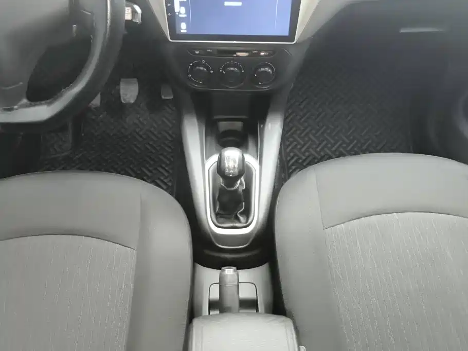 Citroen Elysee — миниатюра 16