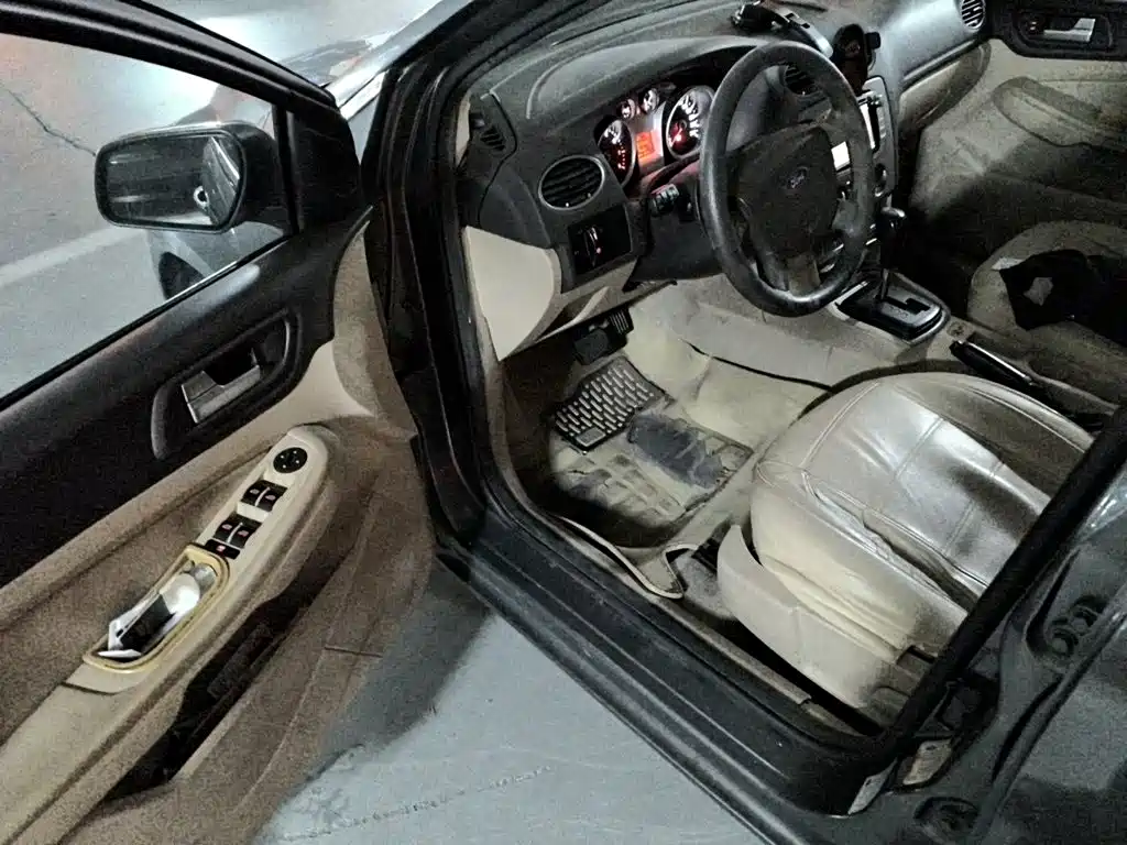 Ford Focus — миниатюра 17