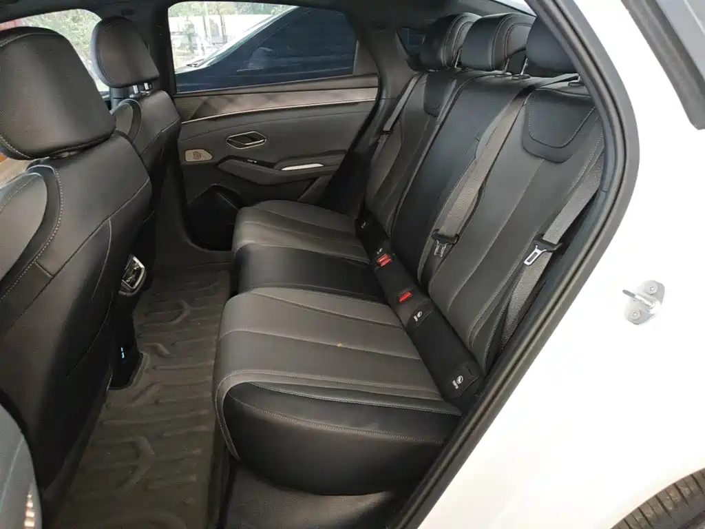BYD Qin L — миниатюра 17