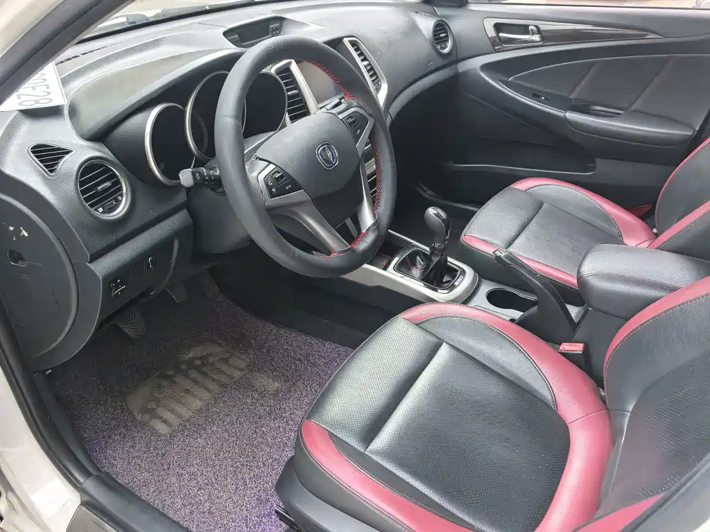 Changan Eado XT — миниатюра 9
