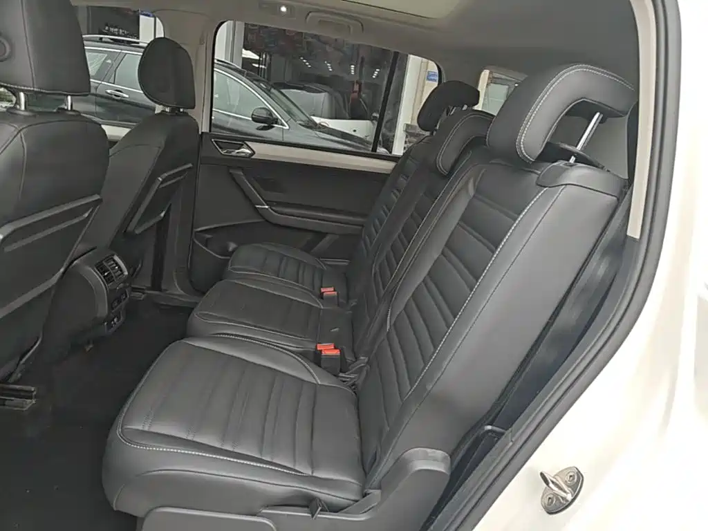 Volkswagen Touran — миниатюра 17