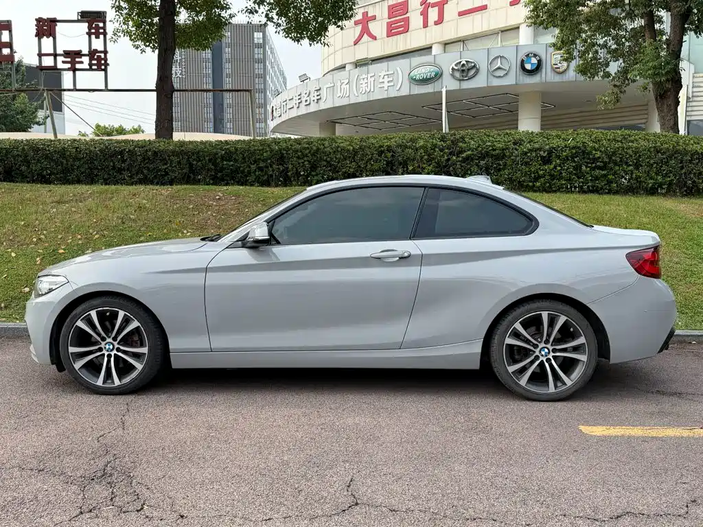 BMW 2 Series (Import) — миниатюра 3