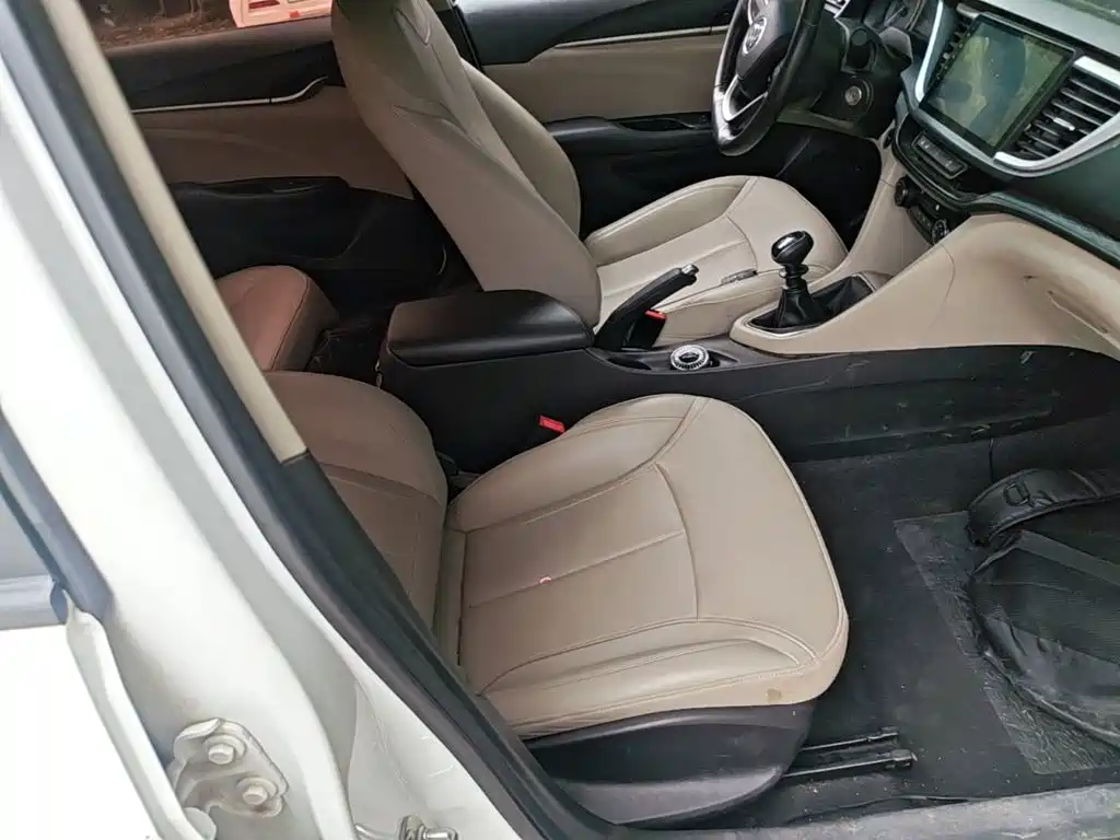 Buick Excelle — миниатюра 25