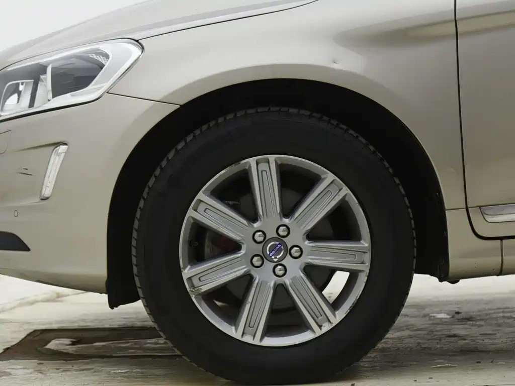 Volvo XC60 — миниатюра 5