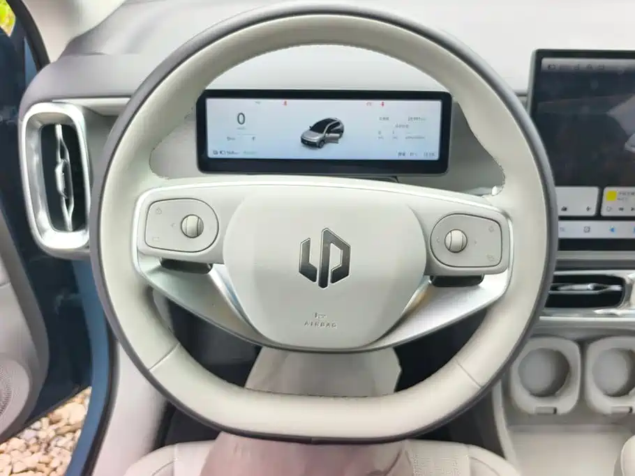 Leapmotor Leapmotor B10 — миниатюра 14