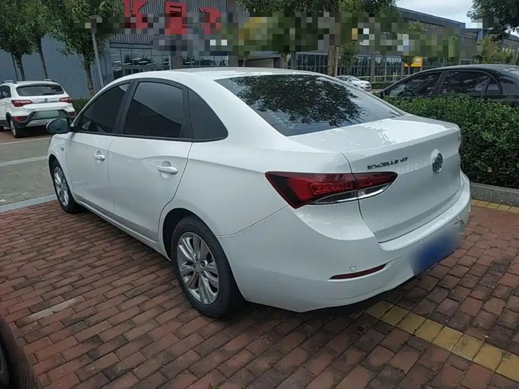 Buick Excelle — миниатюра 5