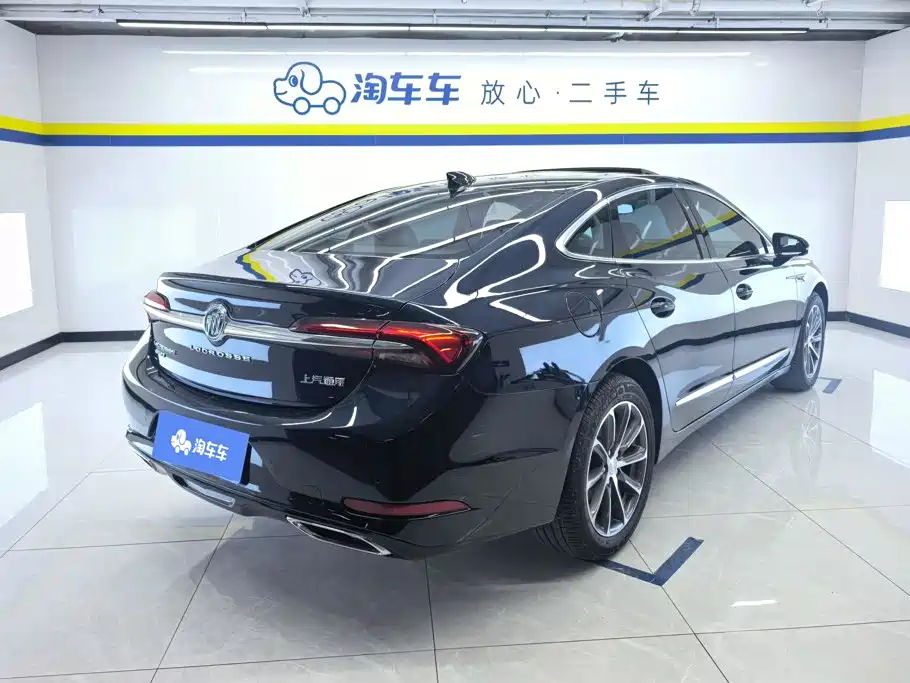 Buick LaCrosse — миниатюра 3
