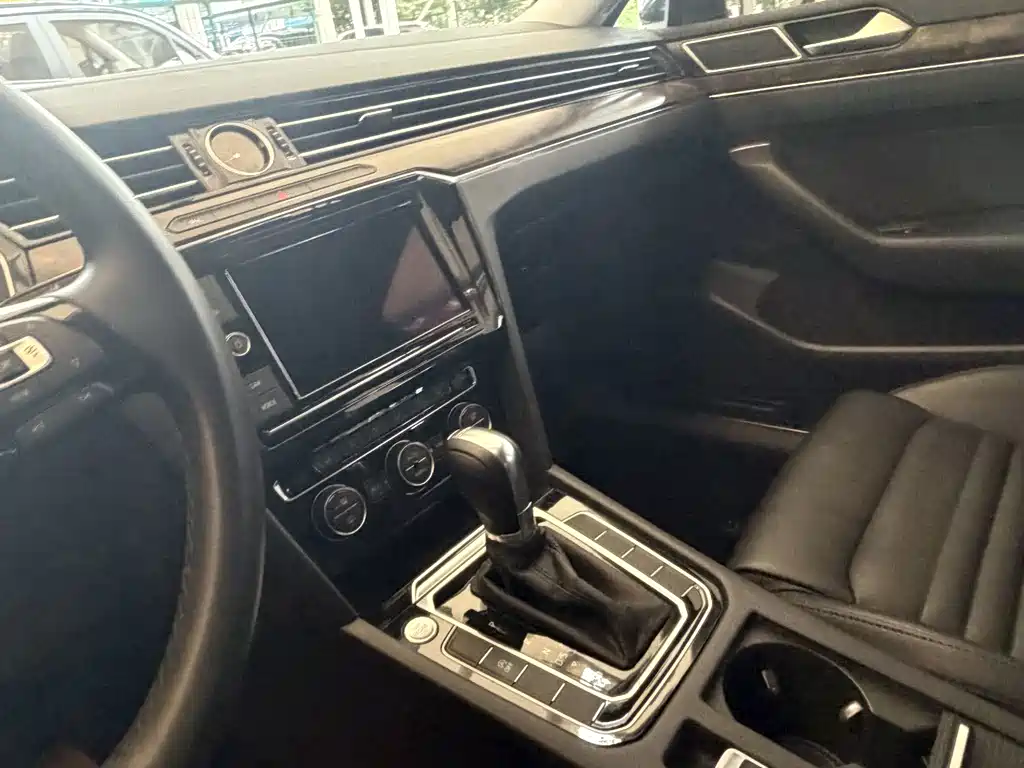 Volkswagen Magotan — миниатюра 9