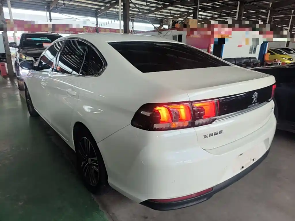 Peugeot 308 — миниатюра 5
