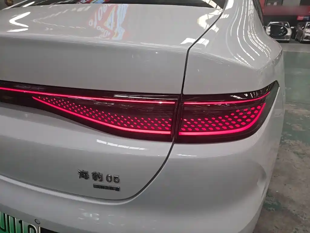 BYD Seal 05 DM-i — миниатюра 8