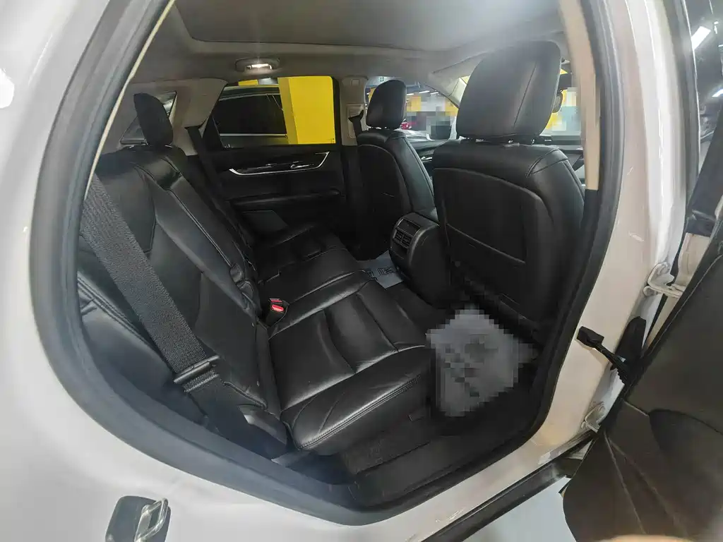 Cadillac XT5 — миниатюра 5