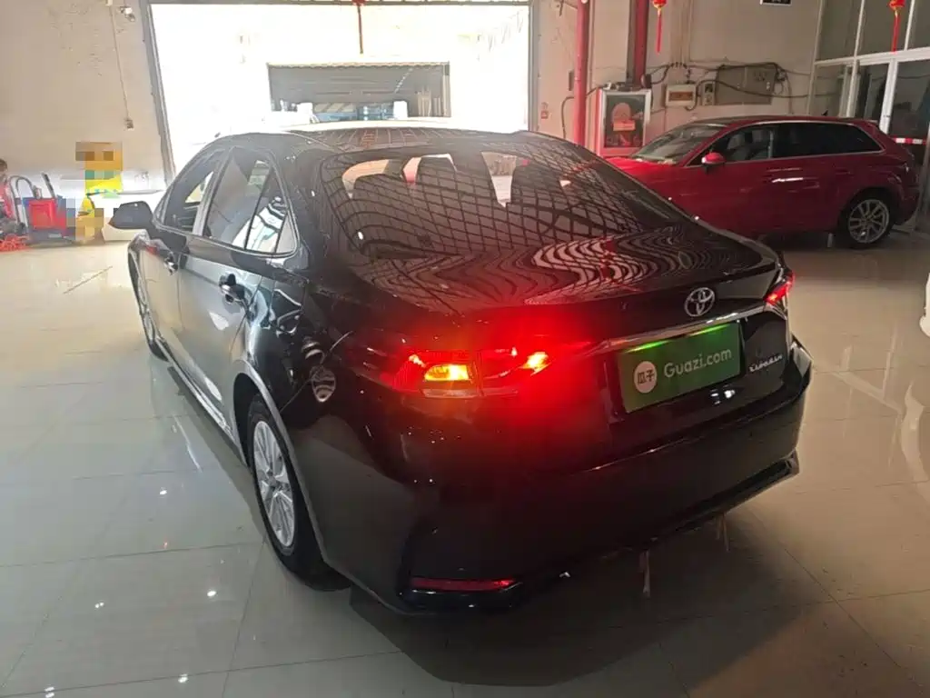 Toyota Corolla — миниатюра 5