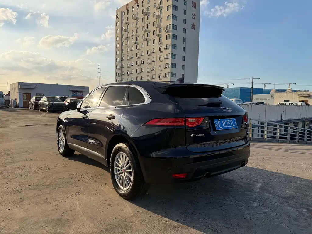Jaguar F-PACE — миниатюра 7