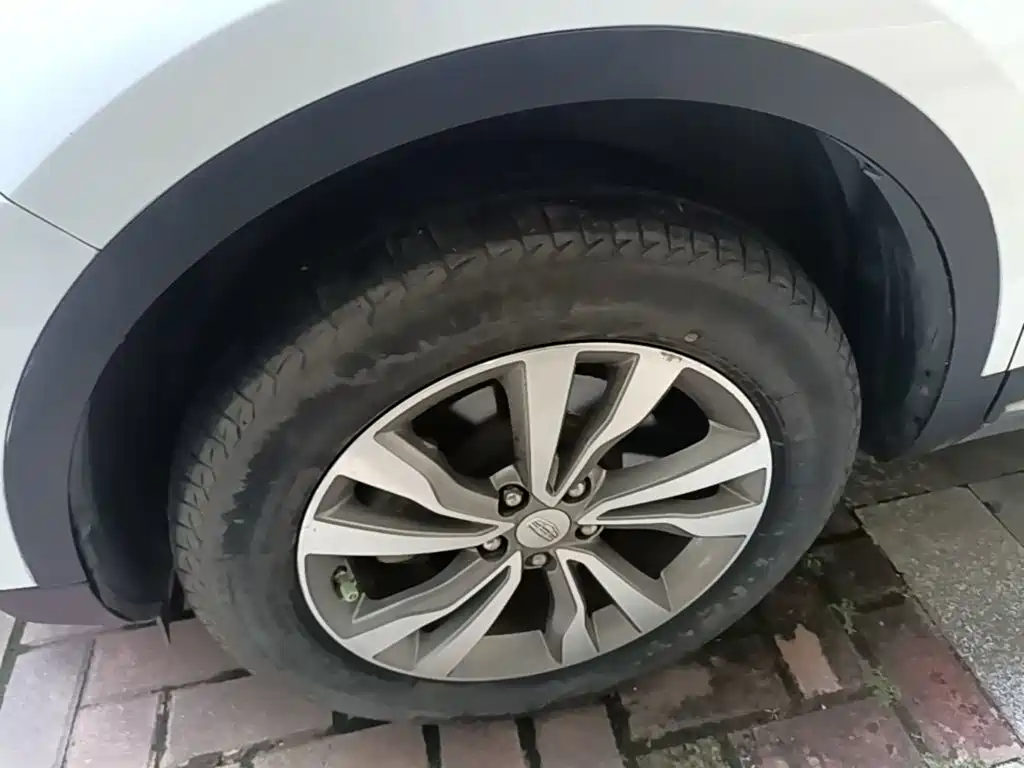 Geely Boyue — миниатюра 23