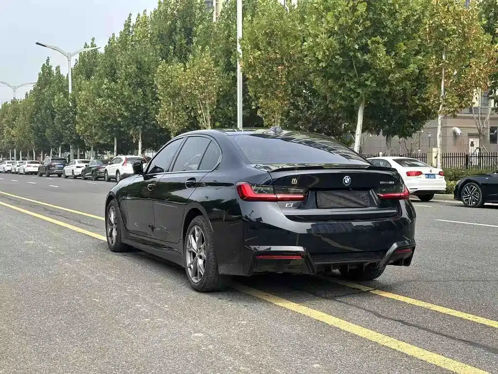 BMW i3 — миниатюра 6