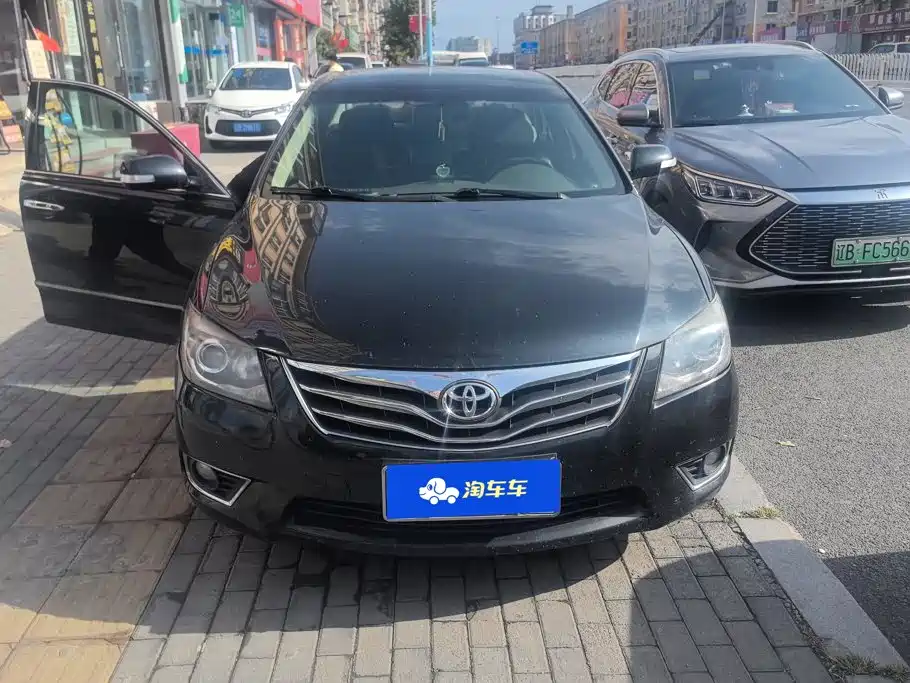Toyota Camry — миниатюра 2
