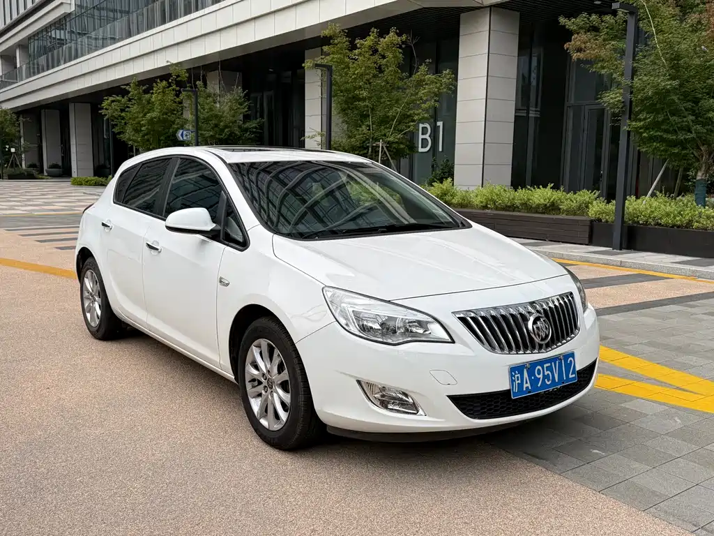 Buick Excelle 2012 XT 1.6L AT Fashion