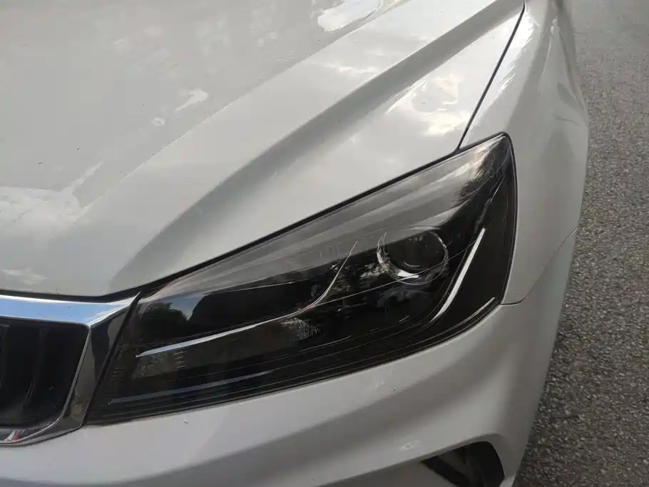Geely Emgrand - фото 5