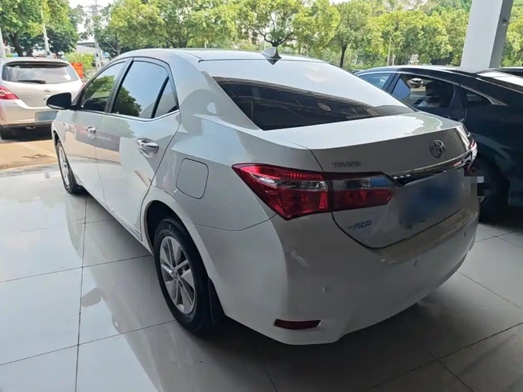 Toyota Corolla — миниатюра 5