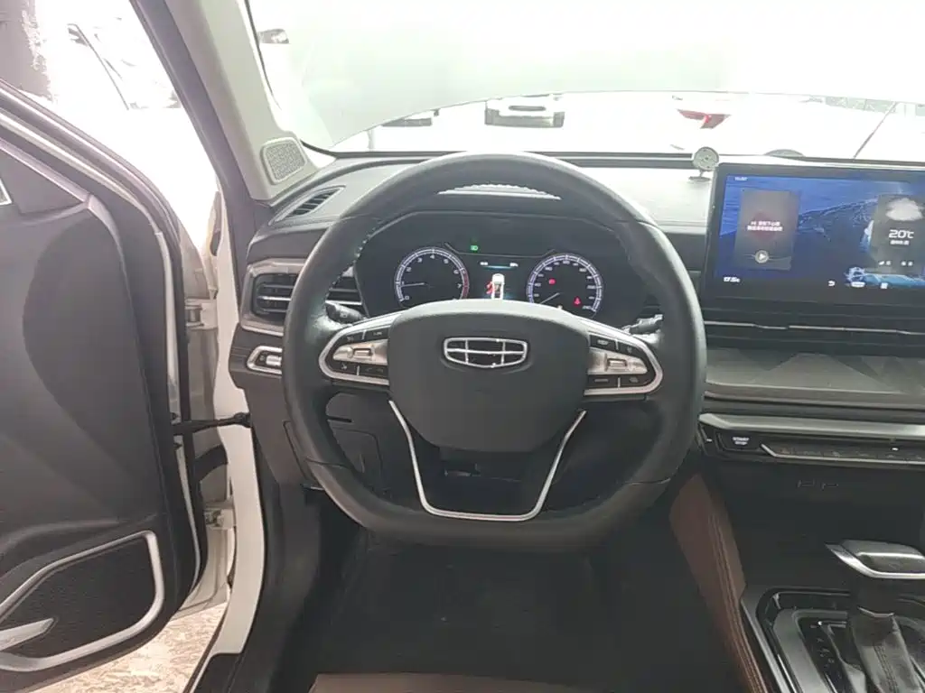 Geely Vision X6 — миниатюра 11
