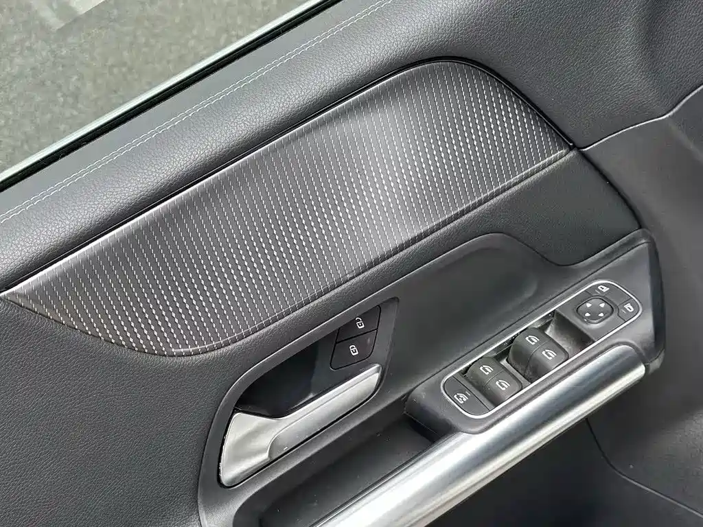 Mercedes-Benz B-Class — миниатюра 17