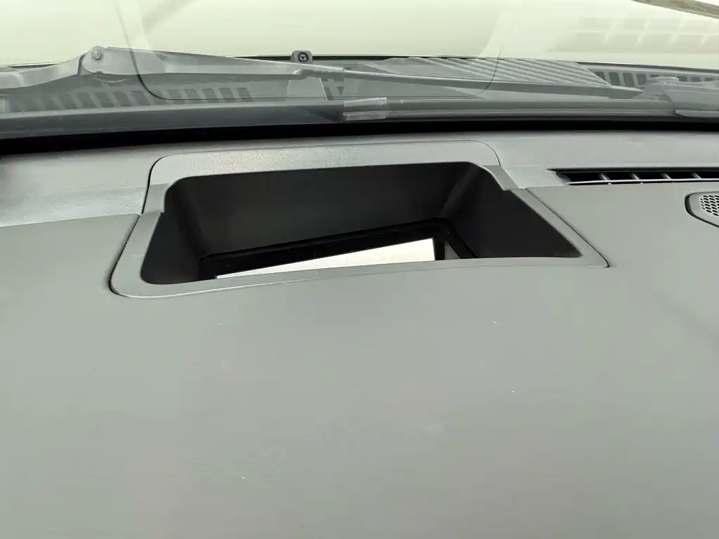 TANK TANK 400 NEW ENERGY