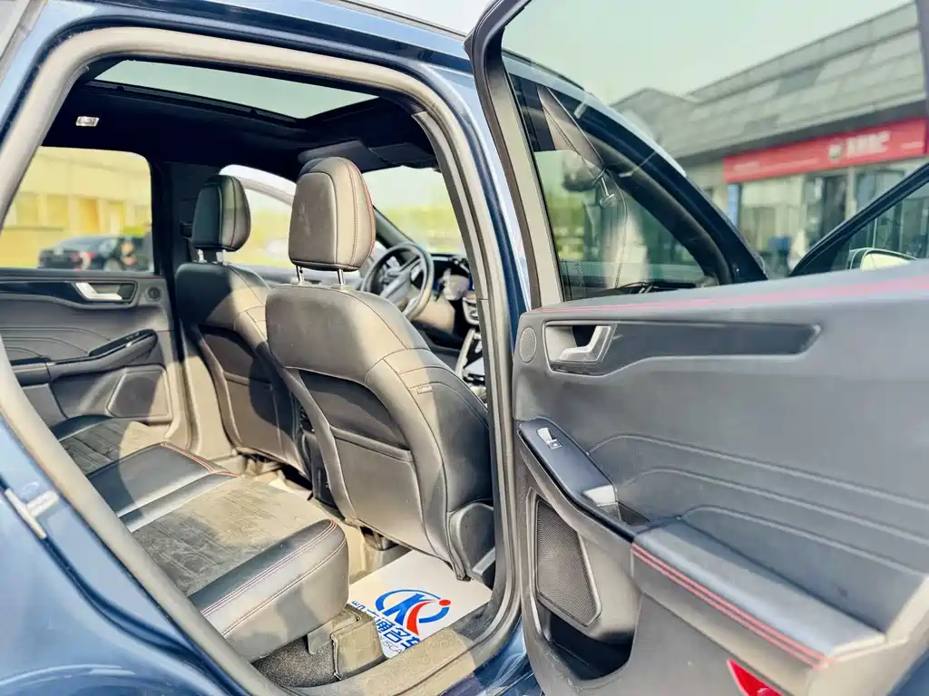 Ford Escape 2020 EcoBoost 245 ST-LINE
