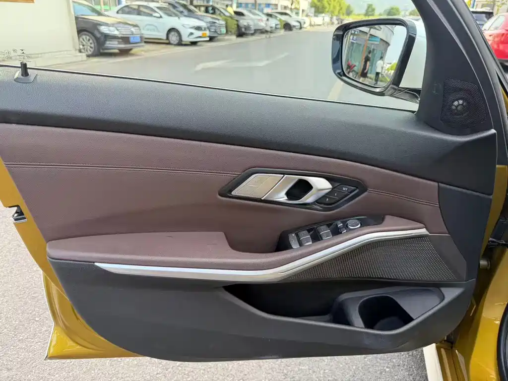 BMW 3 Series — миниатюра 5