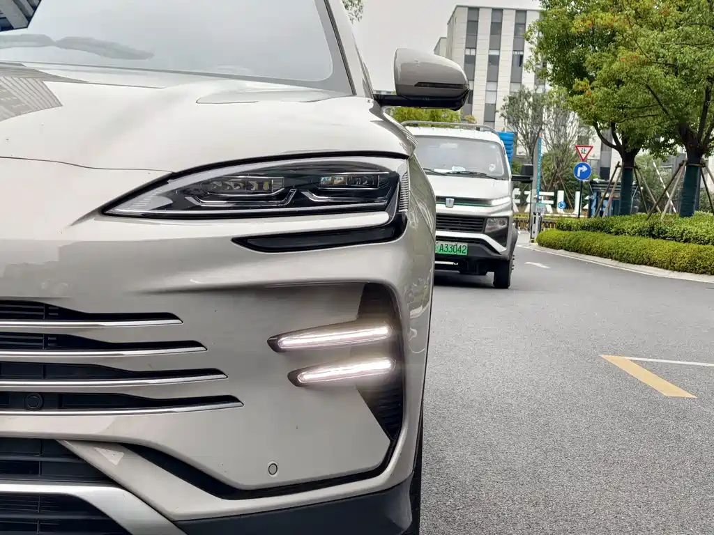 BYD Song Plus DM-i 2024 — фото 6
