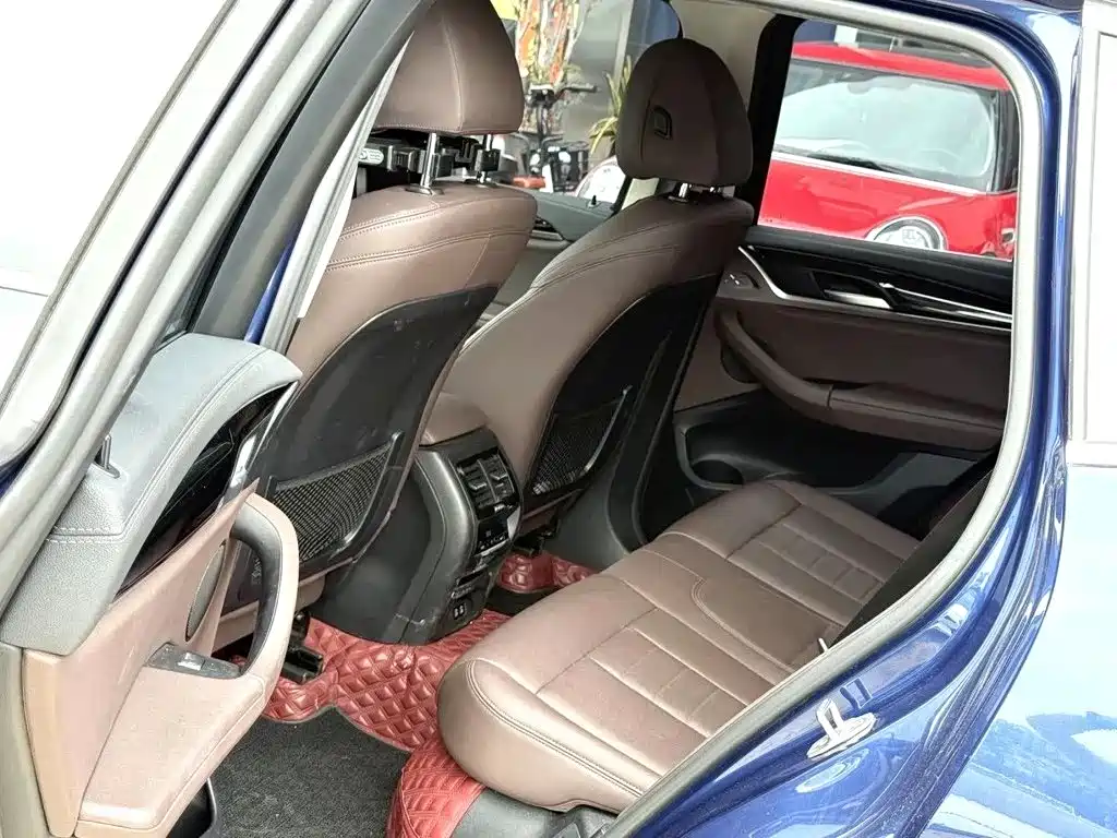 BMW X3 — миниатюра 9