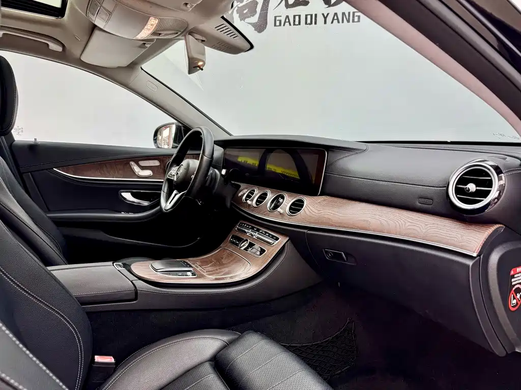 Mercedes-Benz E-Class — миниатюра 14