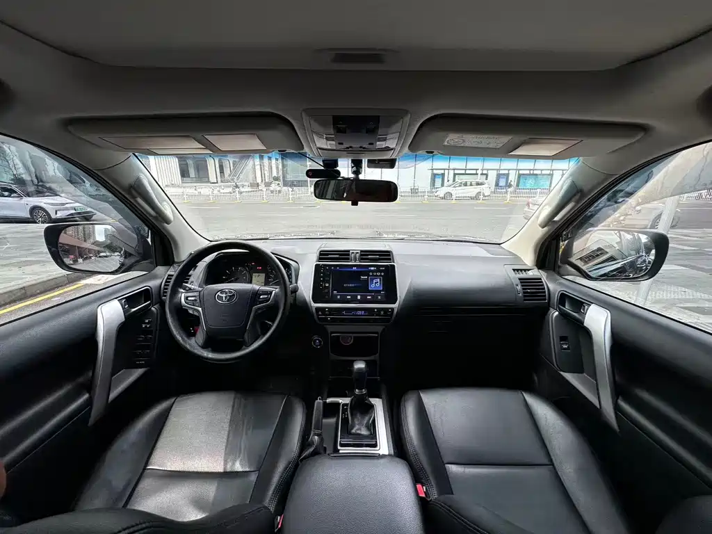 Toyota Prado (Import) — миниатюра 9