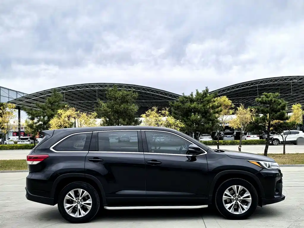 Toyota Highlander — миниатюра 4